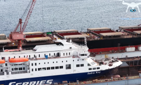 Στη δεξαμενή του Περάματος το "ANDROS KING" 