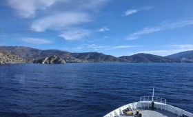 ΑΝΔΡΟΣ: Στο πιο φωτεινό πέρασμα της Ελλάδος...