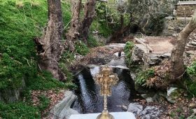 ΑΓΙΑΣΜΟΣ ΤΩΝ ΥΔΑΤΩΝ ΣΤΟ ΠΟΤΑΜΙ ΤΩΝ ΛΑΜΥΡΩΝ