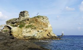 Οι "365 ΣΤΙΓΜΕΣ" της ΕΡΤ στην Άνδρο για το "Χρυσή Αυγή"...