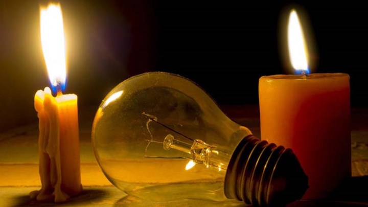 ΑΝΔΡΟΣ: Αποκαθίστανται οι διακοπές ρεύματος στο δίκτυο από την λασποβροχή