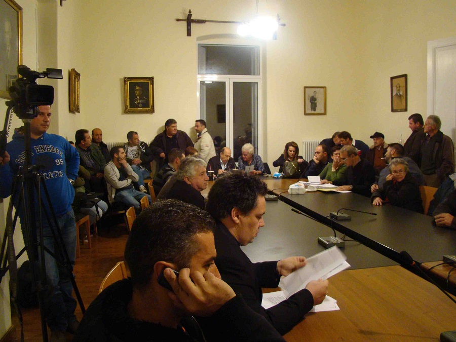 Η Μαρία Βασιλοπούλου απαντά στην ανακοίνωση του Δήμου Άνδρου