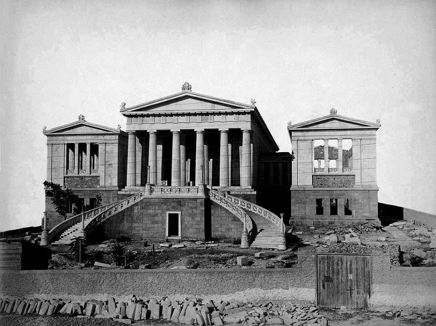 Οι φωτογραφίες, οι λέξεις και το νόημα τους