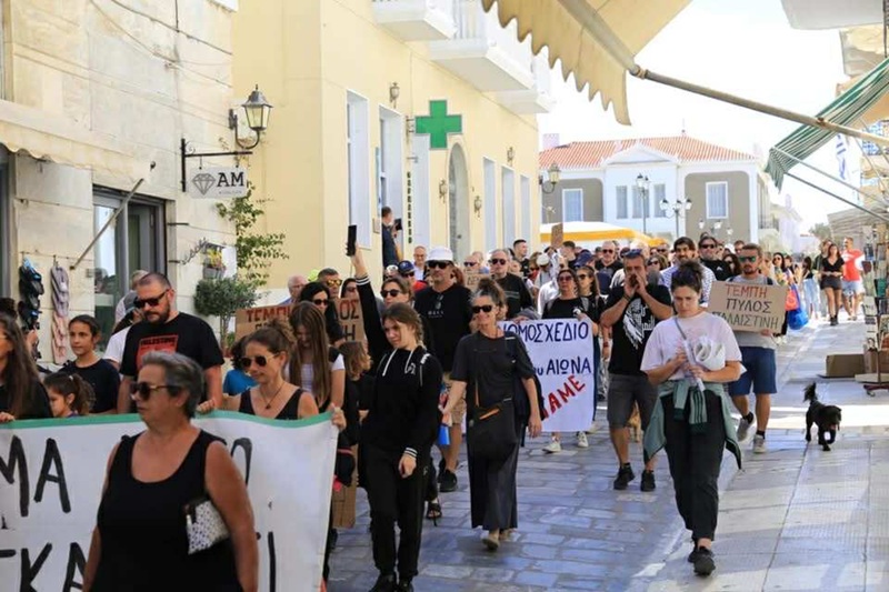 Η πολιτική ριζοσπαστικοποίηση της Άνδρου!...