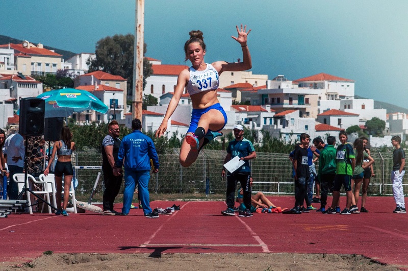 Ηλιάνα Χώνα: αθλήτρια, μαθήτρια και τώρα φοιτήτρια!...