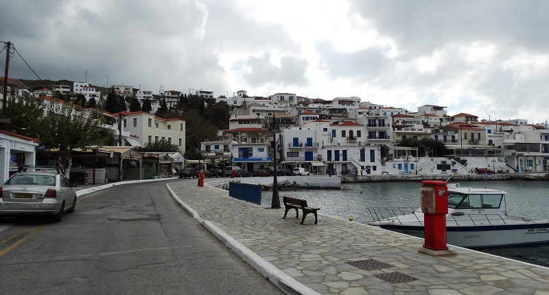 Άνδρος: Έφυγαν οι τουρίστες συνεχίζουν οι εκδρομείς!