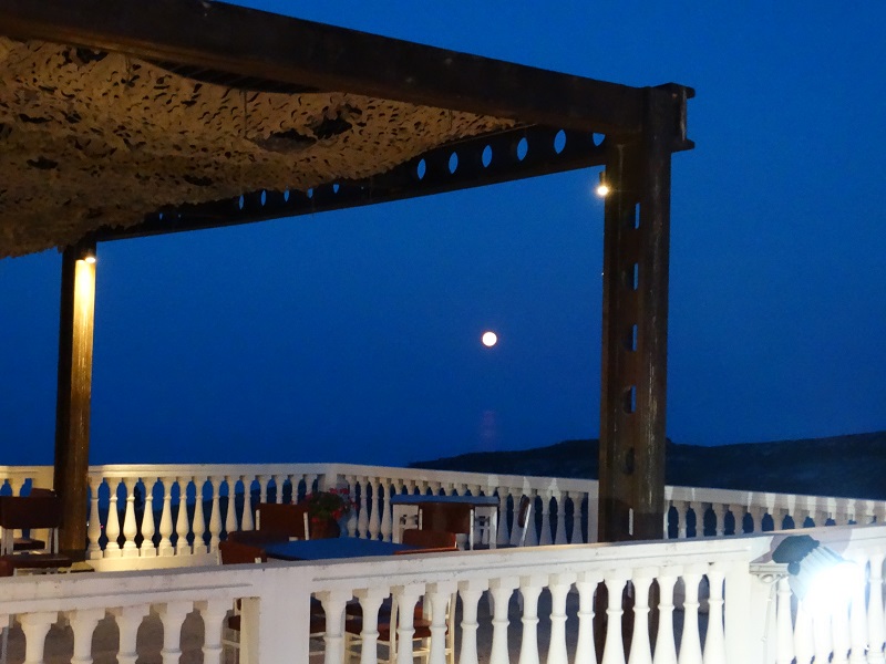 Εν ονόματι της σιωπής…