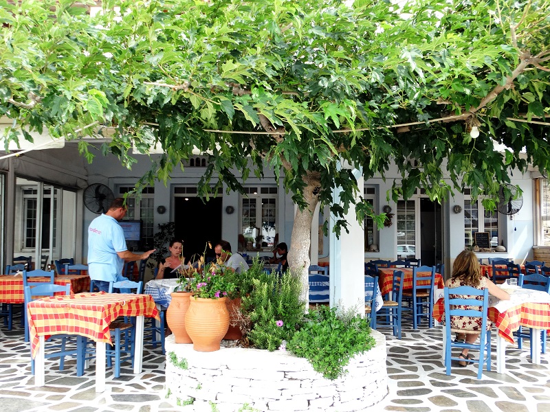 ΓΑΥΡΙΟ: κάντε μια στάση στο Καραβοστάσι!