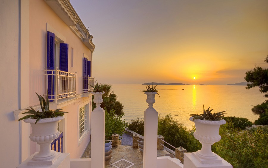 ΗΜΕΡΟΛΟΓΙΟ ΙΟΥΛΙΟΥ: Φιλοπρόοδος, Στρόφιλας, Ίδρυμα Κυδωνιέως και... Μενεγάκη που μαγειρεύει με Ευδόκιμο!!!