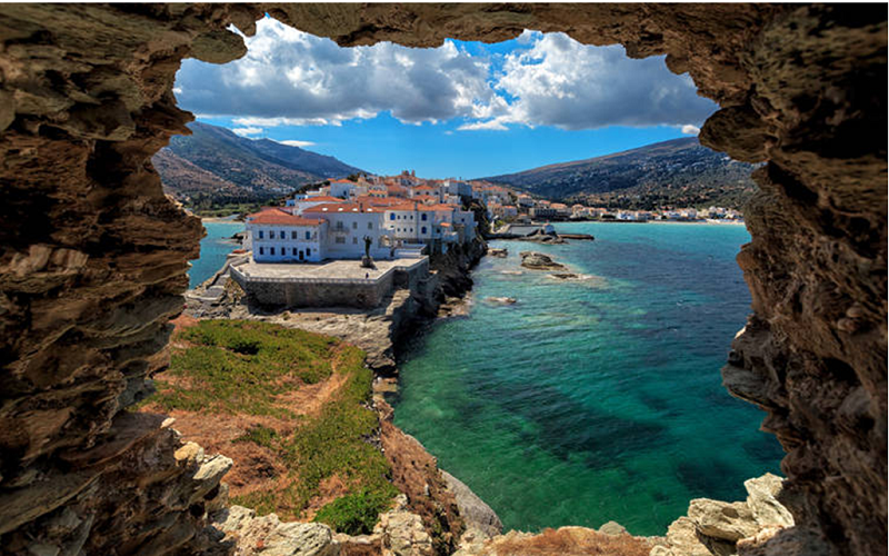 Εκτενές αφιέρωμα του Conde Nast Traveller στην Άνδρο! - Μια όαση Τέχνης στις Κυκλάδες!