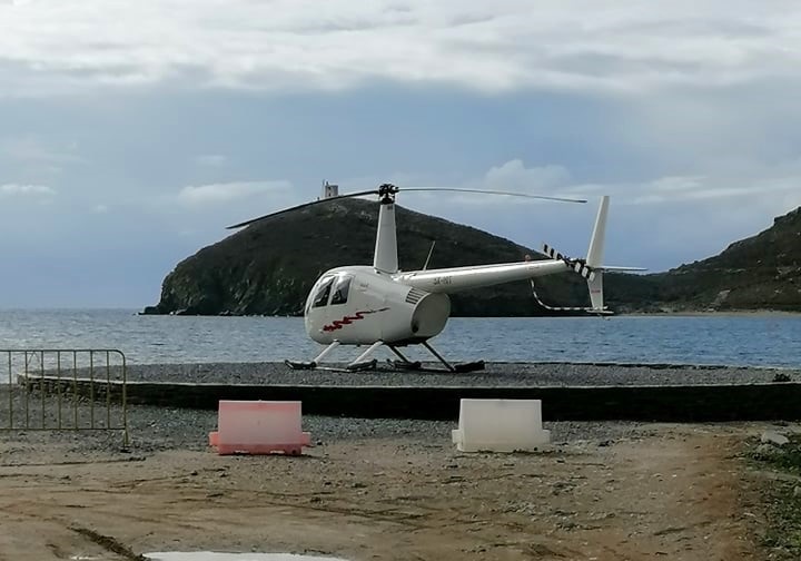 Ελικόπτερο στο Γαύριο και μερικές προτάσεις για σωστή αντιπολίτευση...