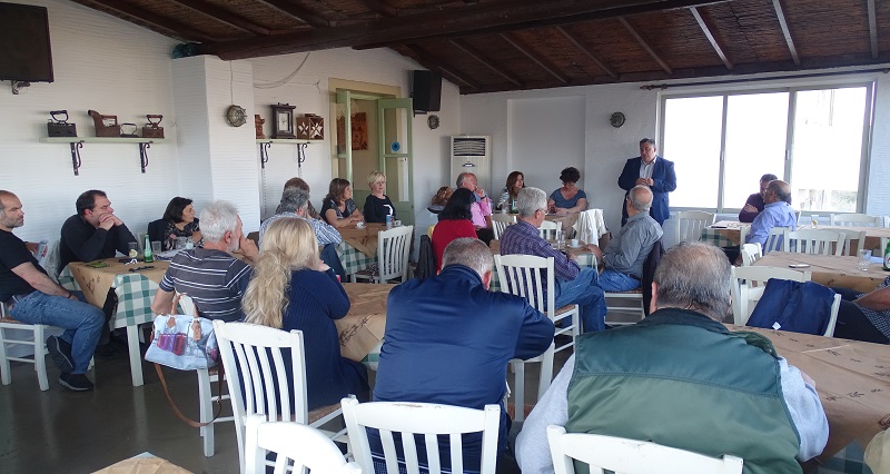 Περιοδείες των δύο βασικών υποψηφίων στα χωριά της Άνδρου