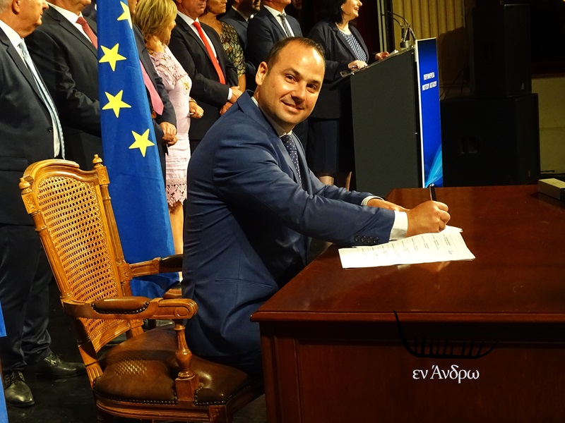 Αποχωρεί με δήλωση του από τις επανακαταμετρήσεις ο Δ. Λάσκαρης. Έπαρχος η Α. Βρεττού, που αναλαμβάνει με το βαρύ φορτίο των υπερβολών της...