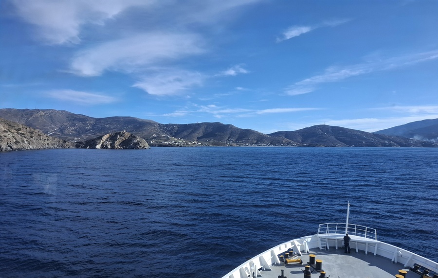 ΑΝΔΡΟΣ: Στο πιο φωτεινό πέρασμα της Ελλάδος...