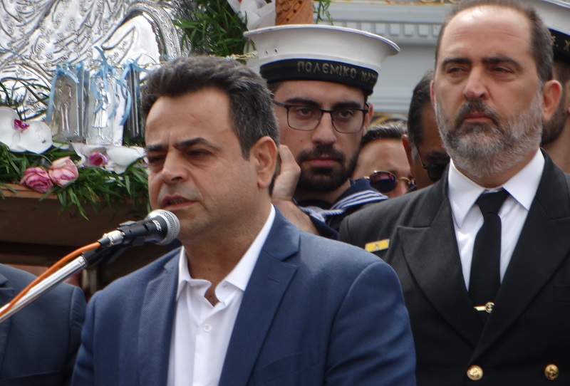 ΑΠΟΧΑΙΡΕΤΙΣΜΟΣ ΣΤΟ ΝΕΚΤΑΡΙΟ ΣΑΝΤΟΡΙΝΙΟ