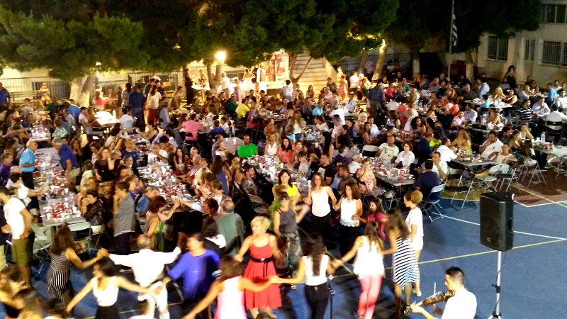 Στις Πίσω Μεριάς το μεγάλο πανηγύρι...