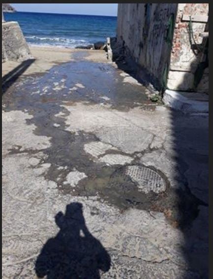 Ο Νειμποριός εκπέμπει SOS: Πλημμύρισαν τα λύματα από αντλιοστάσιο του Δήμου Άνδρου