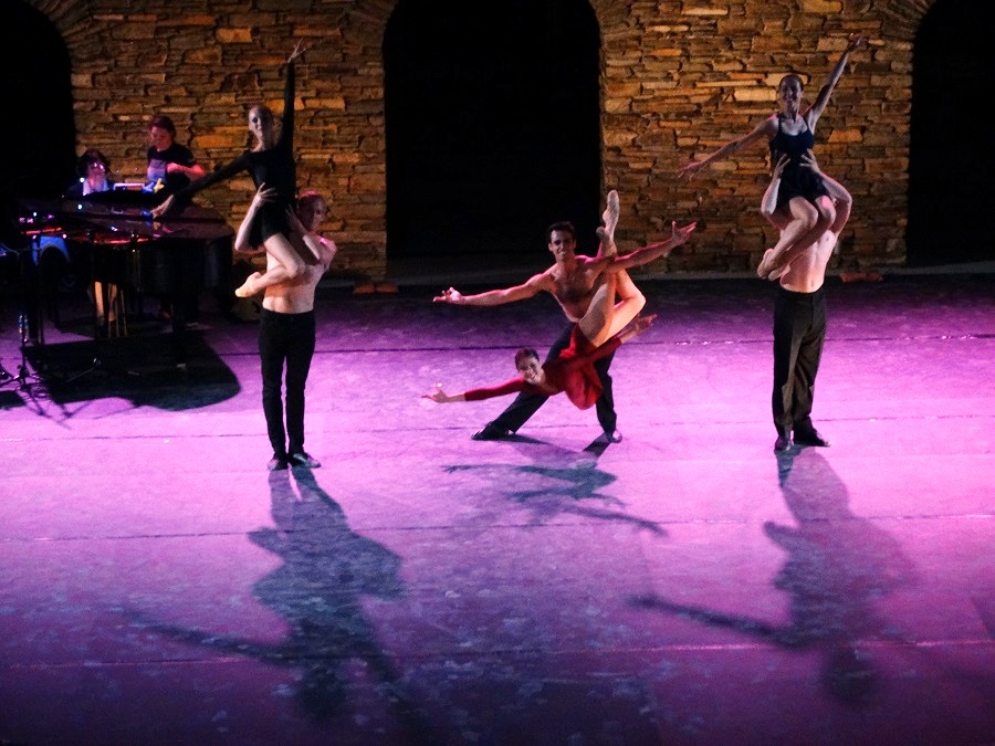 Κάτι από Παρίσι στην Άνδρο...