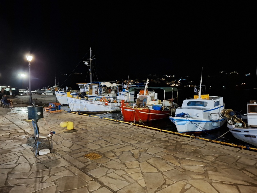 ΓΑΥΡΙΟ: Και κεντρικό λιμάνι και παραθεριστικό κέντρο!!!