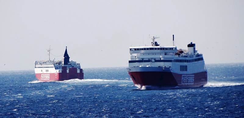 Η διαχρονική παρουσία της Fast Ferries και τα θερινά δρομολόγια της
