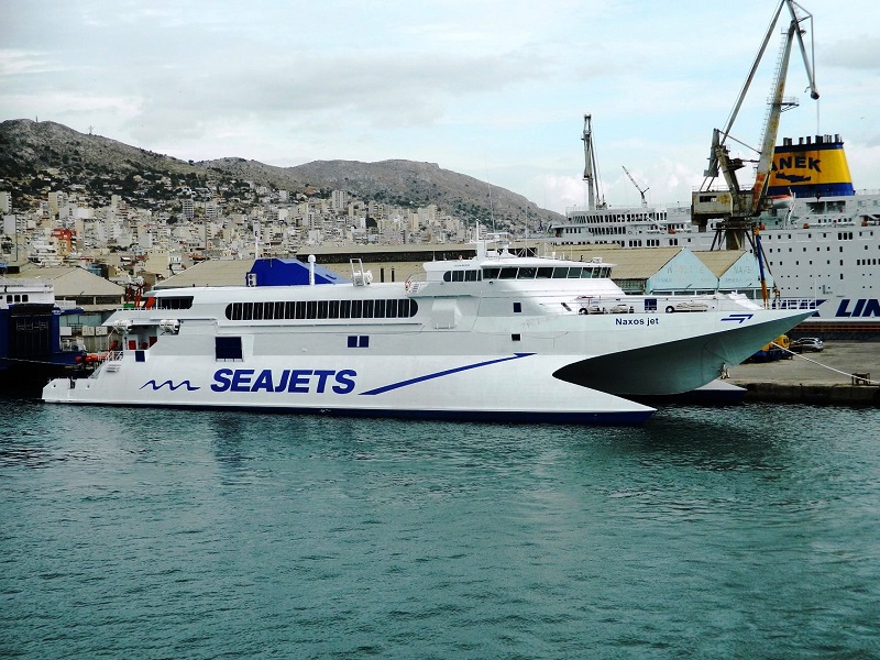 Καθημερινά δρομολόγια για Άνδρο του Naxos Jet από 1ης Ιουνίου