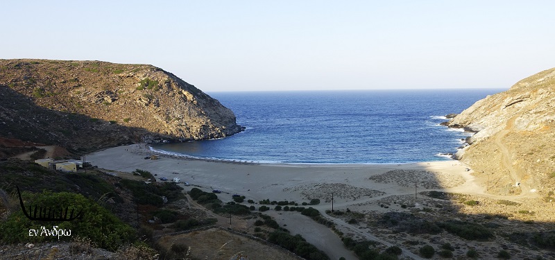 Ο Ζόρκος στις καλύτερες παραλίες της Ελλάδας
