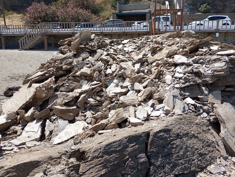 ΑΝΑΤΙΝΑΞΑΝ ΜΕΡΟΣ ΤΟΥ ΤΟΥΡΛΟΥ ΣΤΟ ΝΕΙΜΠΟΡΙΟ ή ΟΤΑΝ ΤΑ ΕΘΙΜΑ ΦΤΑΝΟΥΝ ΣΤΑ ΑΚΡΑ... 