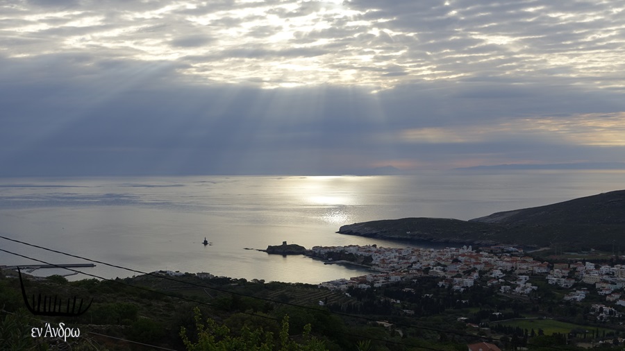 Της Θεοσκεπάστου έφτασε κι η πανέμορφη Άνδρος είναι πολλαπλώς... ανέτοιμη!... 