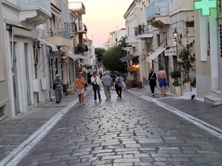 ΧΩΡΑ ΑΝΔΡΟΥ: Τέλος εποχής...