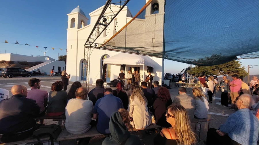 Βόρεια Άνδρος: Ήθη κι έθιμα στο πανηγύρι της Παναγιάς