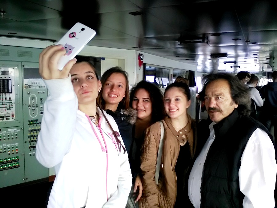 Μάθημα ναυτιλίας και ανθρωπιάς εν πλω…