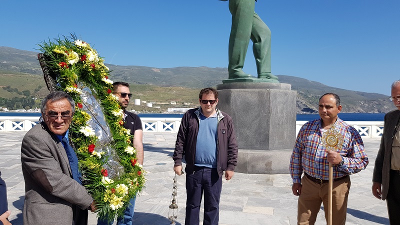 Δοξολογία και περιφορά στον Άγιο Γεώργιο Χώρας Άνδρου Δοξολογία και περιφορά στον Άγιο Γεώργιο Χώρας Άνδρου