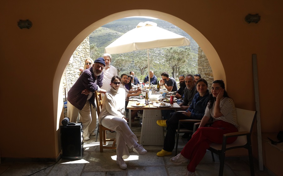 ΑΝΔΡΟΣ: Στιγμιότυπα από το Πάσχα του 2024 (Superferry, Ζόργκος, Κόσης, Μένητες)