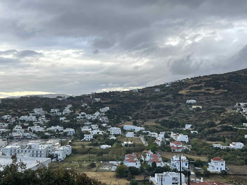 ΟΙ ΑΝΑΓΝΩΣΤΕΣ ΓΡΑΦΟΥΝ: Πρωτοβρόχια στη διψασμένη γη της Άνδρου...