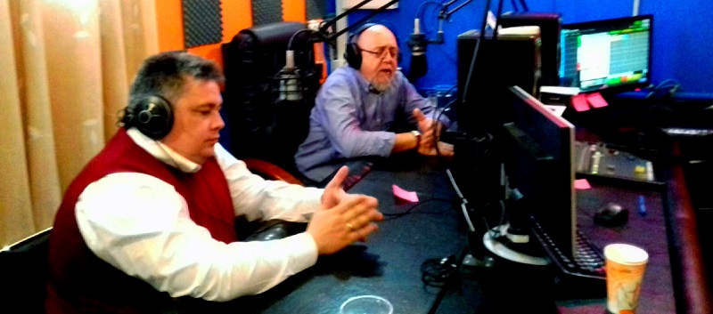 Για τα καίρια προβλήματα της Άνδρου. Μια συνέντευξη του επάρχου στον Β. Πομόνη και στον ΑΣΤΕΡΑ radio.