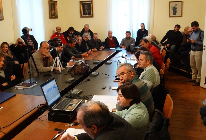 Δημοτικό Συμβούλιο Άνδρου: ο Γ. Χατζημάρκος μίλησε ανοιχτά για όλους και για όλα...