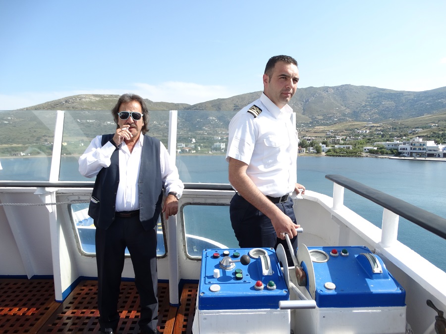 Ο καπετάν Τάσος Τρέσσος στο νέο SuperFerry κι o καπετάν Θανάσης Χαλάς στο SuperFerry ΙΙ 