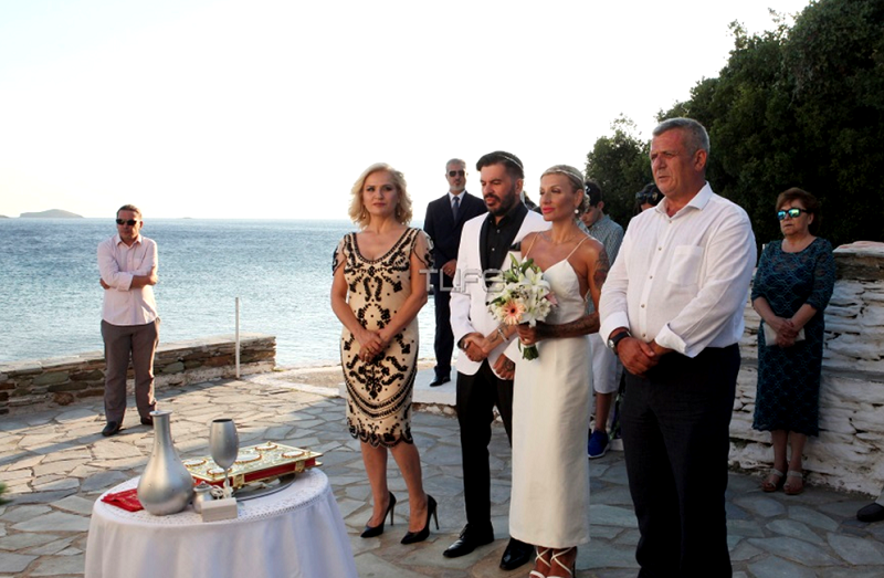 Κοσμικός γάμος στον Άγιο Κυπριανό. Κουμπάρα η Μπέσυ Μάλφα!