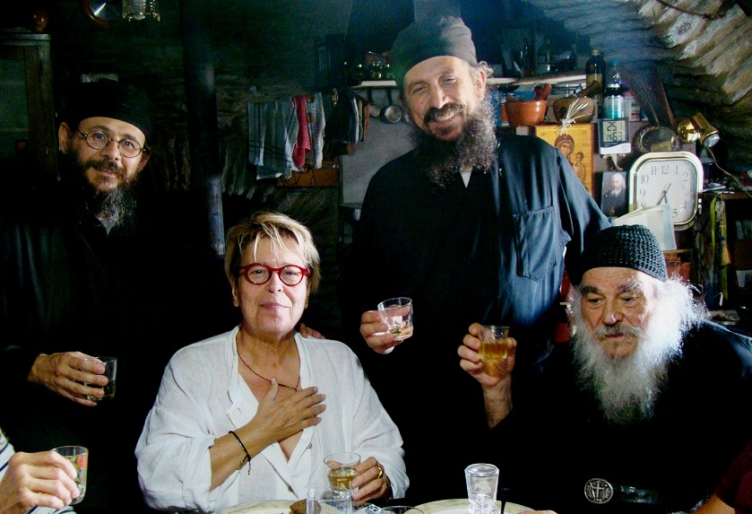 Πανάχραντος, πνευματικό σημείο αναφοράς της Άνδρου: και η Δήμητρα Γαλάνη στο σπουδαίο μοναστήρι…