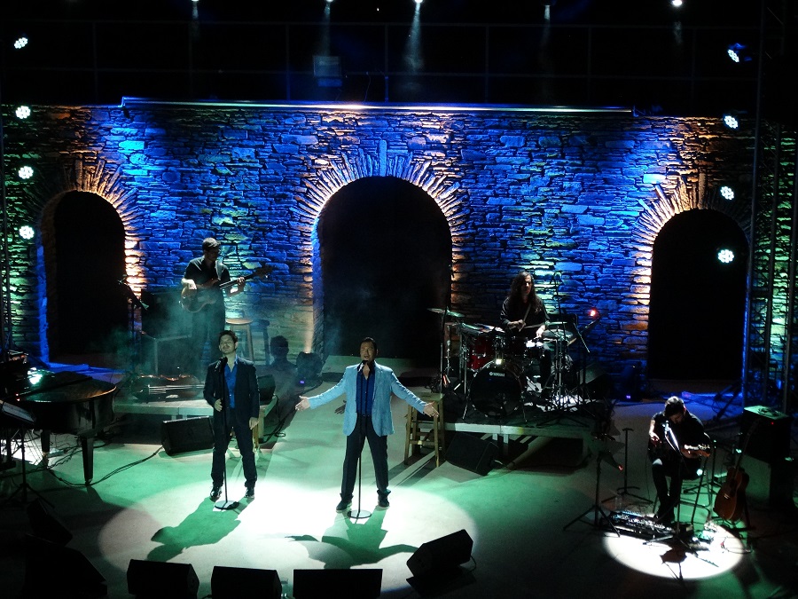 Μάριος Φραγκούλης - Γιώργος Περρής: θαλασσινό πουλί στα όνειρά μας...