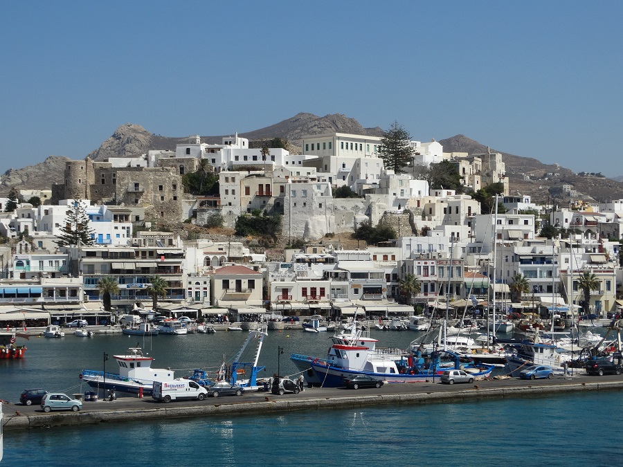 Νάξος και Άνδρος: παράλληλοι κόσμοι που τέμνονται στο άπειρο…